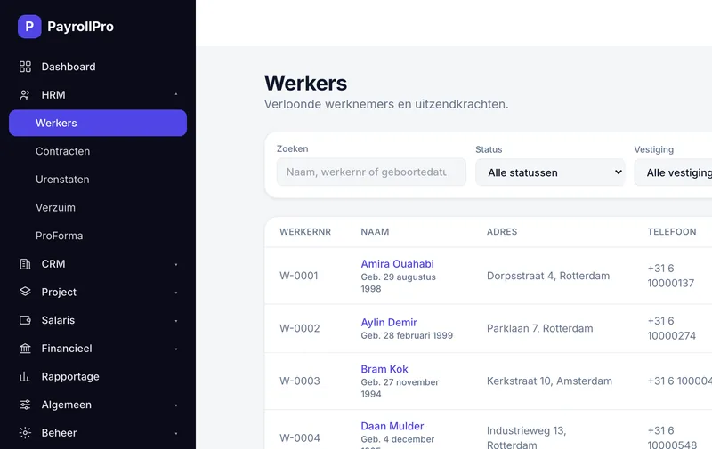 Werkersoverzicht van PayrollPro met demowerknemers: werknemernummer, naam, adres en status per regel.